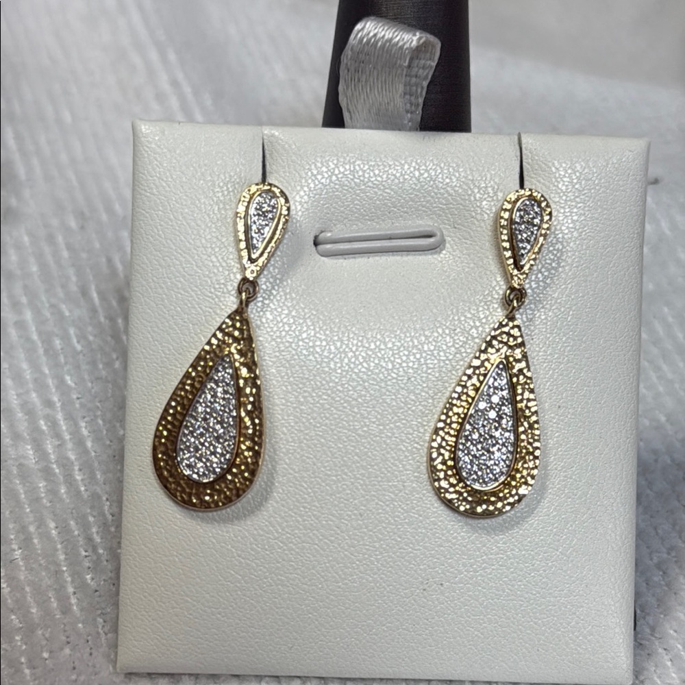 409387 14k 2 toned diamond earrings
